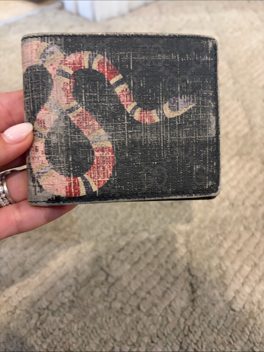 Gucci Black Card Holder Wallet with Red-White Snake Print - Picture 10 of 10